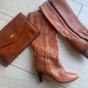 Women’s leather boot, and purse. Size 8.
